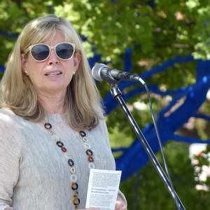 Meet your Posher, Inez